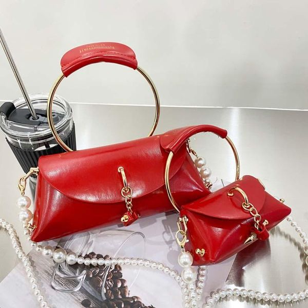 ring hand handle single shoulder messenger women's bag trapezoidal simple small square (size) bags
ring hand handle single shoulder messenger women's bag trapezoidal simple small square (size) bags