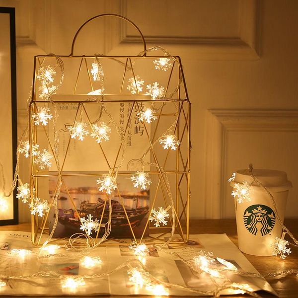 party decoration led snowflake string lights snow fairy garland for christmas tree year room valentine's day battery plug operated
party decoration led snowflake string lights snow fairy garland for christmas tree year room valentine's day battery plug operated