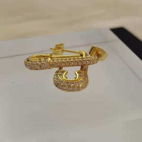 charm 2021 fashion full drill stud brass earrings s925 silver needle personalized net red, Golden
charm 2021 fashion full drill stud brass earrings s925 silver needle personalized net red, Golden