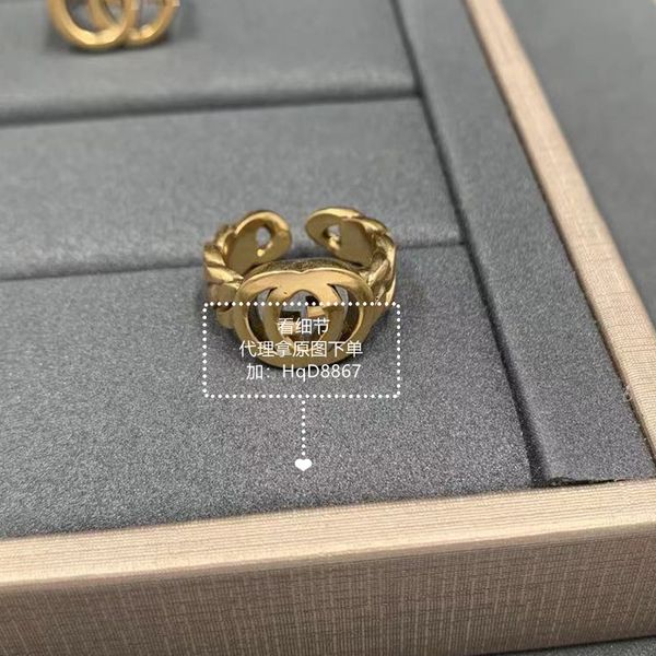 2021 jewelry family female letter hand decoration little bee double index finger ring ins2021 new brass butterfly, Black
2021 jewelry family female letter hand decoration little bee double index finger ring ins2021 new brass butterfly, Black