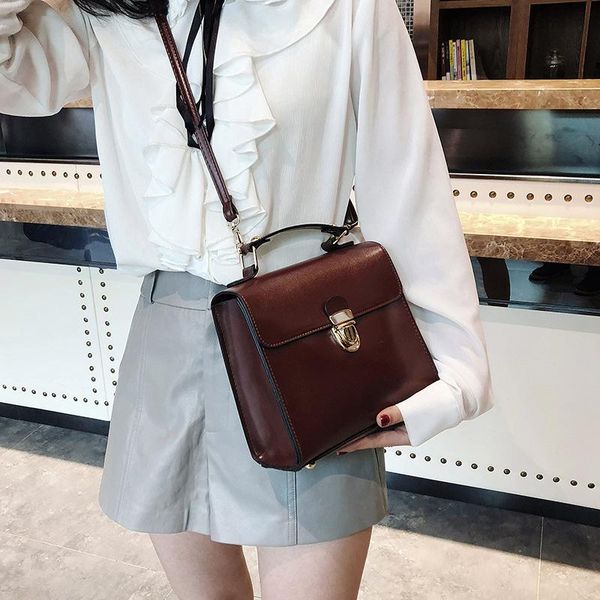 shoulder bags fashion saddle messenger crossbody for women 2021 retro vintage black brown bag leather handbag
shoulder bags fashion saddle messenger crossbody for women 2021 retro vintage black brown bag leather handbag