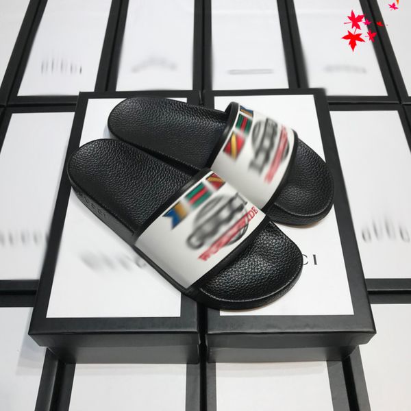 2021 slipper designer slide summer sandals fashion men beach indoor flat flip flops leather luxurys shoes mens slippers with box size 39-45, Black
2021 slipper designer slide summer sandals fashion men beach indoor flat flip flops leather luxurys shoes mens slippers with box size 39-45, Black