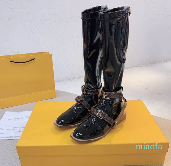 2021 fashion color matching round head women shoe knee boots classic metal button casual non slip leather, Black
2021 fashion color matching round head women shoe knee boots classic metal button casual non slip leather, Black