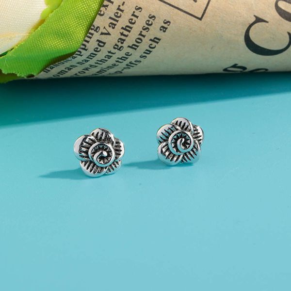 runxin multi-layer flower earrings female simple fashion copper plated black rose plum blossom
runxin multi-layer flower earrings female simple fashion copper plated black rose plum blossom