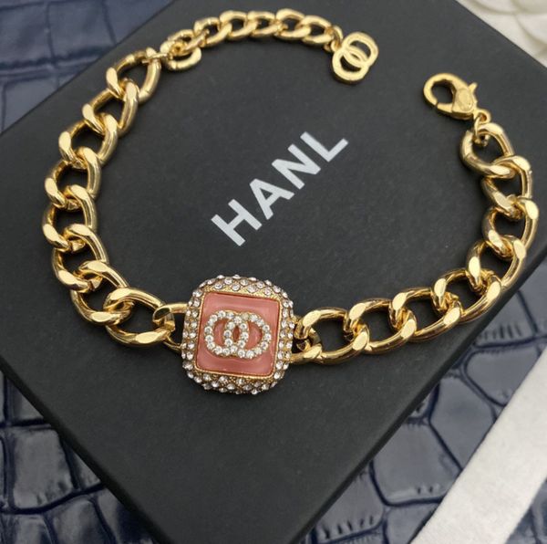small fragrance fashion chain middle ancient full zircon pink net red celebrity c home hand decoration simple bracelet, Golden;silver
small fragrance fashion chain middle ancient full zircon pink net red celebrity c home hand decoration simple bracelet, Golden;silver