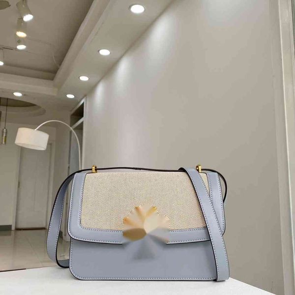 luxury handbags and storage 2021 shoulder single women's small tbs square casual fashion high-level temperament canvas c
luxury handbags and storage 2021 shoulder single women's small tbs square casual fashion high-level temperament canvas c