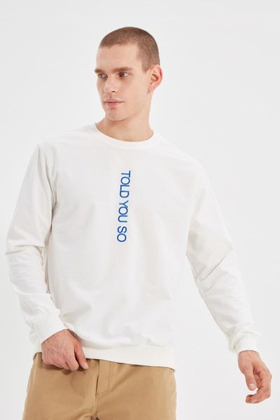 men's hoodies & sweatshirts trendyol men 's regular fit cycling neck sweatshirt tmnaw22sw1061, Black
men's hoodies & sweatshirts trendyol men 's regular fit cycling neck sweatshirt tmnaw22sw1061, Black