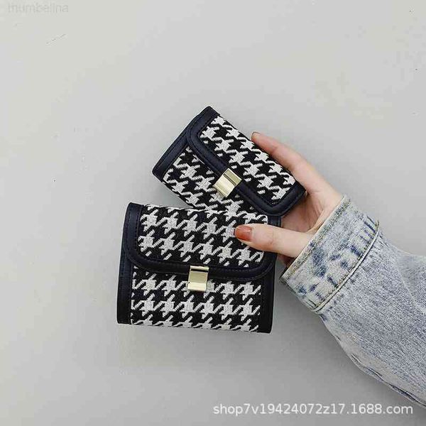 wallet thousand bird lattice small card bag fashion folding buckle organ multi position for women, Red;black
wallet thousand bird lattice small card bag fashion folding buckle organ multi position for women, Red;black