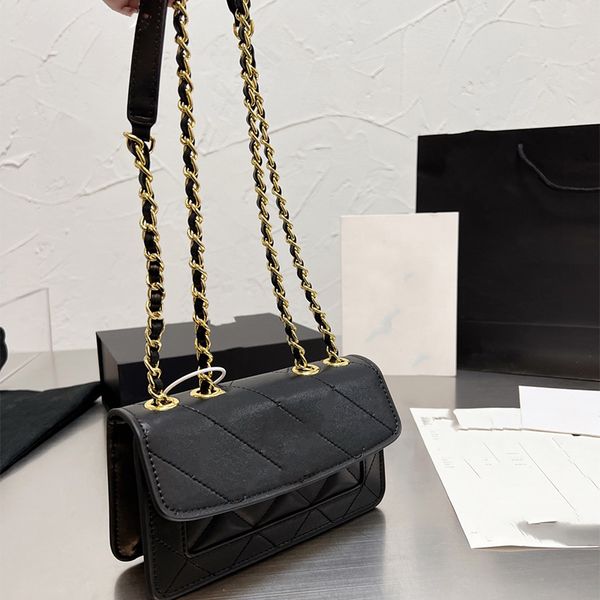 high-end ladies fashion bags lambskin flap large capacity chain outdoor sacoche luxury designer handbag messenger wallet 5a
high-end ladies fashion bags lambskin flap large capacity chain outdoor sacoche luxury designer handbag messenger wallet 5a