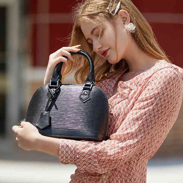 cowhide handbag shell bag toothpick pattern leather shoulder portable messenger fashion trend female
cowhide handbag shell bag toothpick pattern leather shoulder portable messenger fashion trend female
