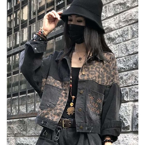 spring and autumn stitched frosted denim coat embroidered hole made old short women's fashion, Black;brown 
spring and autumn stitched frosted denim coat embroidered hole made old short women's fashion, Black;brown