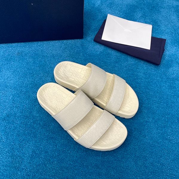 latest quality leather slippers fashion men sandals slippers high heels brand slippers fashion trend leisure size 38-45, Black
latest quality leather slippers fashion men sandals slippers high heels brand slippers fashion trend leisure size 38-45, Black