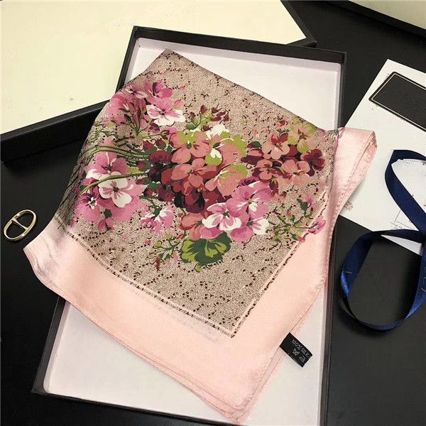 beautiful silk handbag scarf headbands women classic letter scraves grade bag hair bands 50x50cm the gradient color, Blue;gray
beautiful silk handbag scarf headbands women classic letter scraves grade bag hair bands 50x50cm the gradient color, Blue;gray