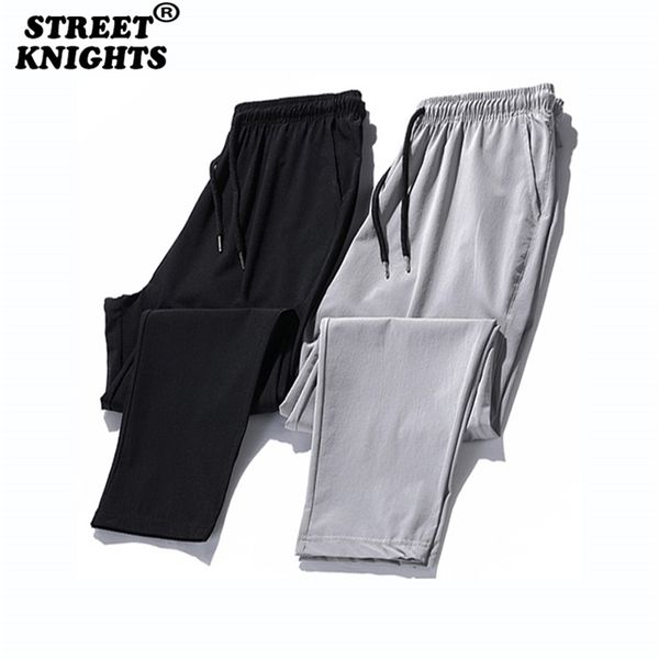 casual pants men joggers sweatpants solid color elastic waist trousers fitness sportswear fashion summer spring sweatpants 211123, Black
casual pants men joggers sweatpants solid color elastic waist trousers fitness sportswear fashion summer spring sweatpants 211123, Black