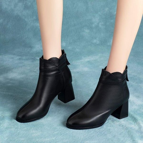 boots 2021 high heels women for autumn winter waterproof leather dress ankle plus size classics elegant, Black
boots 2021 high heels women for autumn winter waterproof leather dress ankle plus size classics elegant, Black