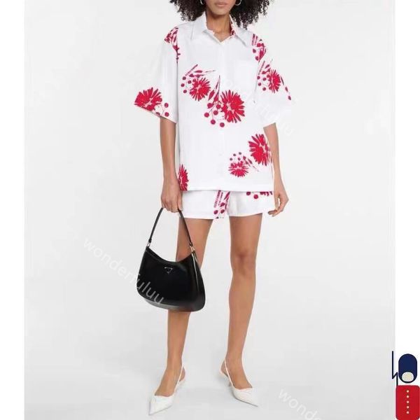 2021ss summer womens casual sets pra and da fashion printed short-sleeved shirts highest quality loose cotton shorts will not shrink, White
2021ss summer womens casual sets pra and da fashion printed short-sleeved shirts highest quality loose cotton shorts will not shrink, White