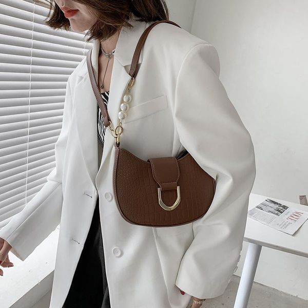 totes fashion ladies underarm bag women shoulder pu leather style female diagonal brown multifunctional
totes fashion ladies underarm bag women shoulder pu leather style female diagonal brown multifunctional