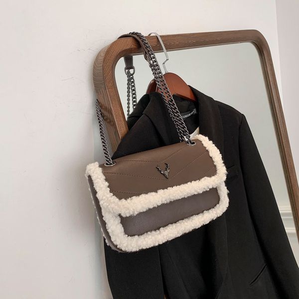 shoulder bags for women 2021 deer head decoration fashion handbags felt ladies bags chain solid purses crossbody pu leather bags
shoulder bags for women 2021 deer head decoration fashion handbags felt ladies bags chain solid purses crossbody pu leather bags