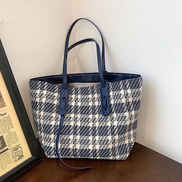 factory direct sale 75% off tote women 2021 new checkered portable shopping large capacity leisure simple shoulder bags
factory direct sale 75% off tote women 2021 new checkered portable shopping large capacity leisure simple shoulder bags