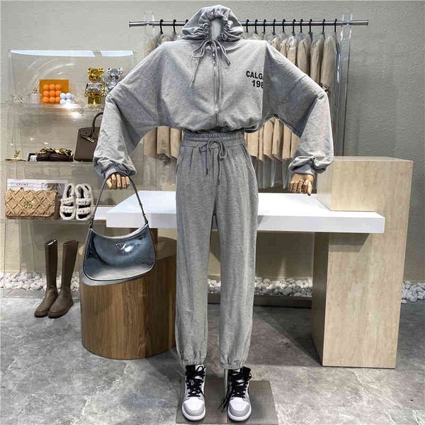 pant nicho design college style with upper hood + elastic waistline loose and thin leggings suit pants, White
pant nicho design college style with upper hood + elastic waistline loose and thin leggings suit pants, White