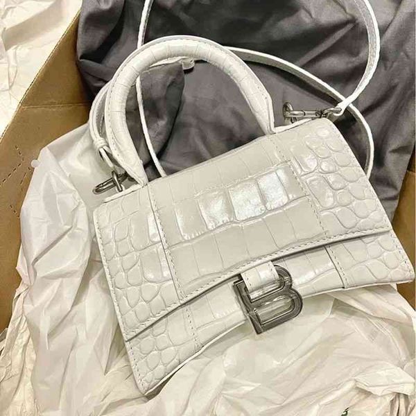 bags high version handbags designer hourglass bag family leather 2022 women's handag crocodile pattern single c652 balencaigass handbag
bags high version handbags designer hourglass bag family leather 2022 women's handag crocodile pattern single c652 balencaigass handbag