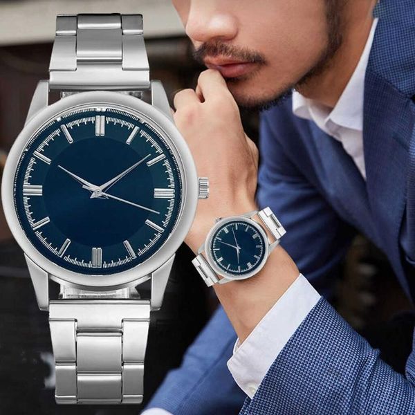 wristwatches simple steel band men's watch quartz business watches, Slivery;brown 
wristwatches simple steel band men's watch quartz business watches, Slivery;brown