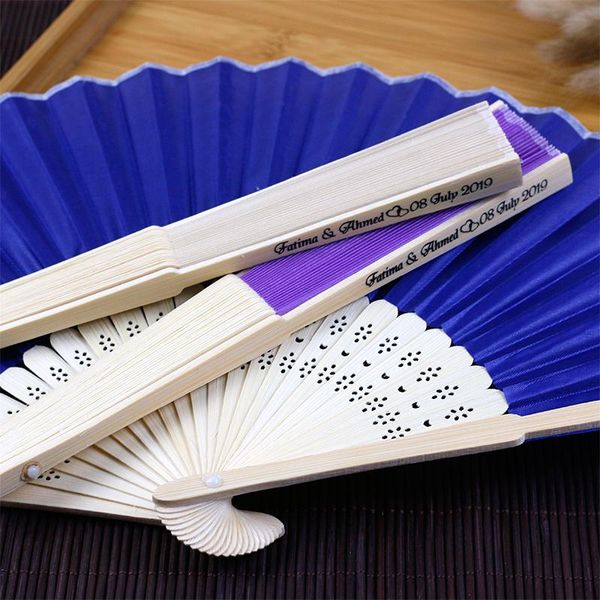 party favor 100pcs personalized engraved ladies folding hand silk fan dance fold vintage fans with gift box customized wedding favors
party favor 100pcs personalized engraved ladies folding hand silk fan dance fold vintage fans with gift box customized wedding favors