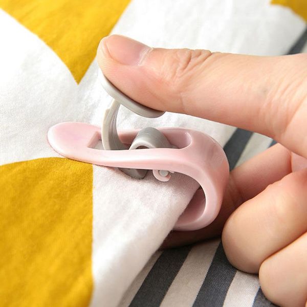 clothing & wardrobe storage 6 pcs non-slip quilt blanket clip duvet clips plastic blankets fastener cover sheet fixer sleep anti-run device 
clothing & wardrobe storage 6 pcs non-slip quilt blanket clip duvet clips plastic blankets fastener cover sheet fixer sleep anti-run device