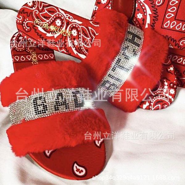slippers women summer sandals 2021 fashion female flip flops beach flat shoes outdoor furry slides for, Black
slippers women summer sandals 2021 fashion female flip flops beach flat shoes outdoor furry slides for, Black