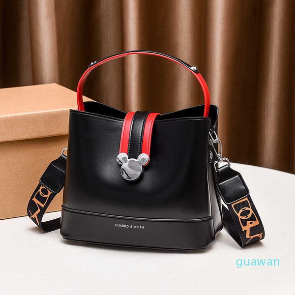 luxurys designer tote bag branded crossbody mini handbag luxury bucket shoulder women purse casual pu leather high qualit
luxurys designer tote bag branded crossbody mini handbag luxury bucket shoulder women purse casual pu leather high qualit