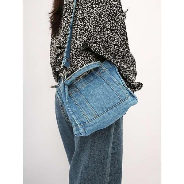 evening bags canvas bag women single shoulder crossbody soft large capacity versatile fashion korean jeans girl handbag travel denim sale
evening bags canvas bag women single shoulder crossbody soft large capacity versatile fashion korean jeans girl handbag travel denim sale