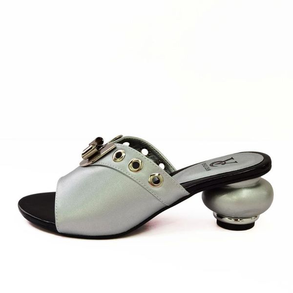 dress shoes arrival italian women party decorated with rhinestone high heel wedding for bride plus size 43, Black
dress shoes arrival italian women party decorated with rhinestone high heel wedding for bride plus size 43, Black