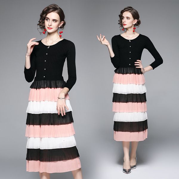 celebrity slim long skirt 2021 autumn winter knitted sweater stitched chiffon layered cake color matching crimped dress, Black;gray
celebrity slim long skirt 2021 autumn winter knitted sweater stitched chiffon layered cake color matching crimped dress, Black;gray