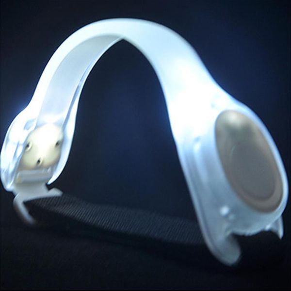elbow & knee pads jogging adjustable wearable sports elastic concert safty night running outdoor cyling walking glowing light up led armband, Black;gray
elbow & knee pads jogging adjustable wearable sports elastic concert safty night running outdoor cyling walking glowing light up led armband, Black;gray
