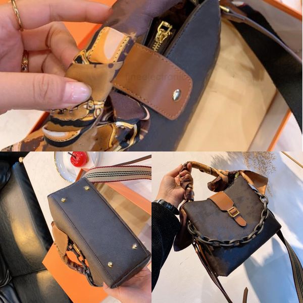 classic brown luxury bag handbag handbag fashion shoulder messenger bag purse