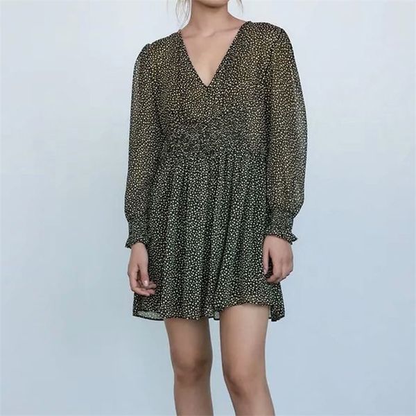 women summer v-neck vestidos fashion dot print pleat ruffles mini dress female chic long sleeve party dresses cc9926 210422, Black;gray
women summer v-neck vestidos fashion dot print pleat ruffles mini dress female chic long sleeve party dresses cc9926 210422, Black;gray