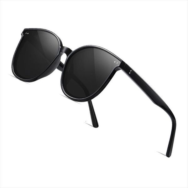 Round Polarized Sunglasses Female Brand Design Vintage Travel Driving Sun Glasses For Women Gafas De Sol Masculino, White;black
Round Polarized Sunglasses Female Brand Design Vintage Travel Driving Sun Glasses For Women Gafas De Sol Masculino, White;black
