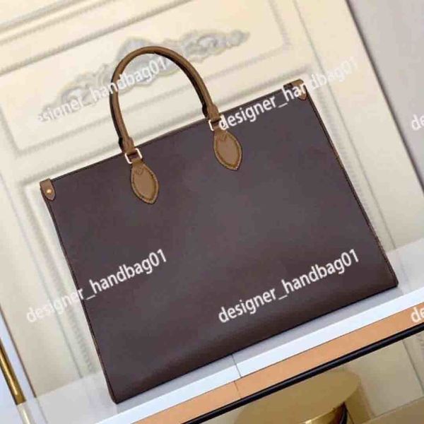 designer luxury handbag purses women's large tote bag pvc material fashion printing cross body
designer luxury handbag purses women's large tote bag pvc material fashion printing cross body