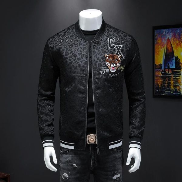 men's jackets male qiu dong's personality and fashionable leisure embroidery jacket men suit article number 19368 p195, Black;brown
men's jackets male qiu dong's personality and fashionable leisure embroidery jacket men suit article number 19368 p195, Black;brown