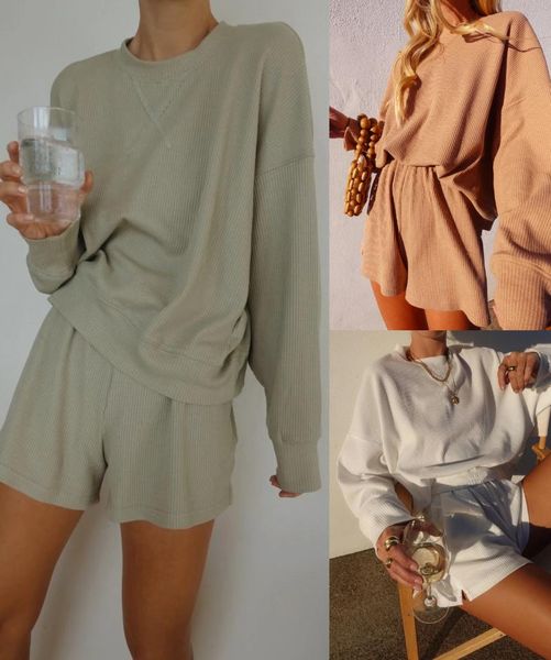 women's tracksuits spring summer products fashion casual solid color round neck long-sleeved + shorts loose two-piece sports suit women, Gray
women's tracksuits spring summer products fashion casual solid color round neck long-sleeved + shorts loose two-piece sports suit women, Gray