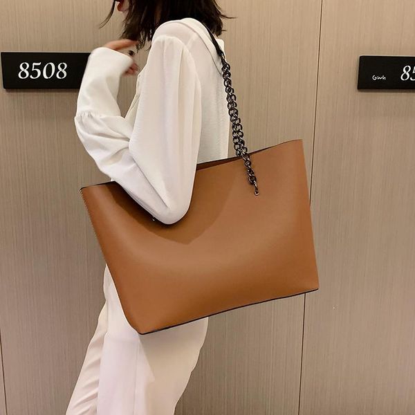evening bags casual handbags women designer chain shoulder bag leather ladies handbag large capacity tote
evening bags casual handbags women designer chain shoulder bag leather ladies handbag large capacity tote