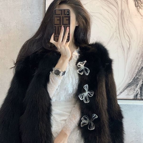f-o-x fur grass coat women's new winter thic-kened pearl bow celebrity temperament young fashion thin, Black
f-o-x fur grass coat women's new winter thic-kened pearl bow celebrity temperament young fashion thin, Black