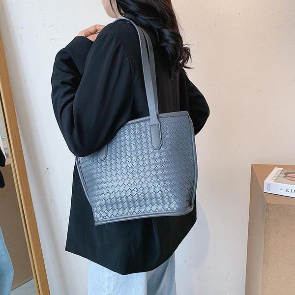 cross body bags for women simplicity one-shoulder small bag trendy fashion all-match underarm handbag messenger
cross body bags for women simplicity one-shoulder small bag trendy fashion all-match underarm handbag messenger
