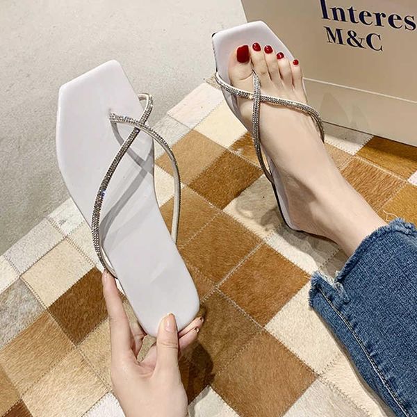 slippers 2021 women's flip-flops beach ladies outdoor vacation sandals girl cool comfortable, Black
slippers 2021 women's flip-flops beach ladies outdoor vacation sandals girl cool comfortable, Black