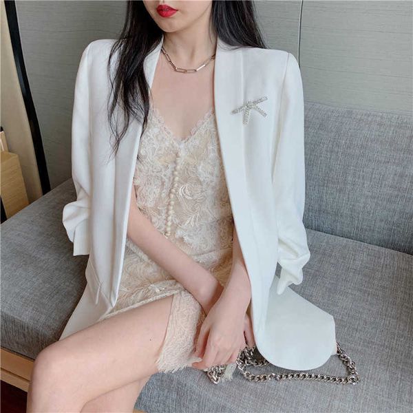 fashion women's 2021 spring white suit coat + off shoulder suspender skirt, Black;gray
fashion women's 2021 spring white suit coat + off shoulder suspender skirt, Black;gray