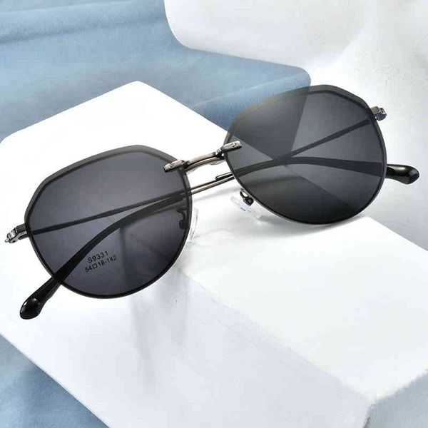 glasses sun sunglasses danyang men's and women's magnetic suction clip polarized frame metal myopia sleeve, White;black
glasses sun sunglasses danyang men's and women's magnetic suction clip polarized frame metal myopia sleeve, White;black