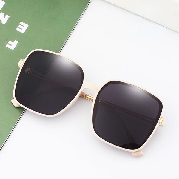 sunglasses fashion sunglass classic eyeglasses designer eyeglass luxury mens womens sunglasses uv400 metal frame outdoor cycling driving wit, White;black
sunglasses fashion sunglass classic eyeglasses designer eyeglass luxury mens womens sunglasses uv400 metal frame outdoor cycling driving wit, White;black