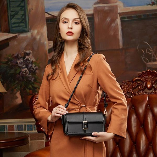 spring ladies shoulder bag cambridge soft leather classic retro design messenger for women portable book evening bags
spring ladies shoulder bag cambridge soft leather classic retro design messenger for women portable book evening bags
