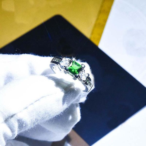wedding rings big square green cz stone finger ring for women men engagement jewelry exquisite bijoux fashion girl's gift, Slivery;golden
wedding rings big square green cz stone finger ring for women men engagement jewelry exquisite bijoux fashion girl's gift, Slivery;golden