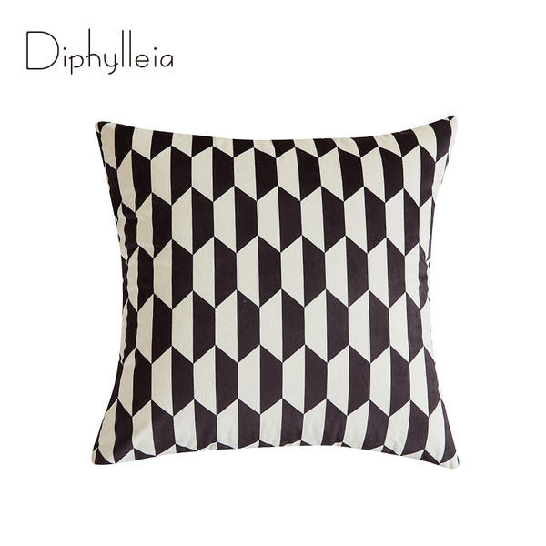 pillow case diphylleia home decorative cases modern simple black and white honeycomb geometry print luxury velvet cushion cover 45x45
pillow case diphylleia home decorative cases modern simple black and white honeycomb geometry print luxury velvet cushion cover 45x45